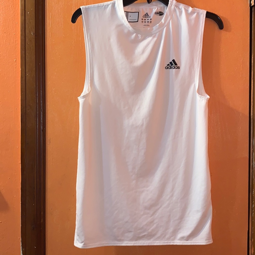 ADIDAS WHITE SLEEVELESS TEE SIZE XL